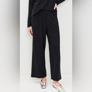 Vince Black Cropped Lounge - Women's - Size L